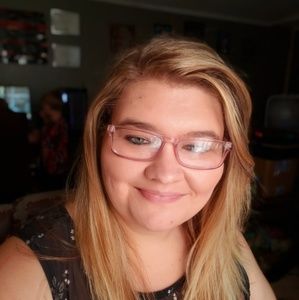 Meet your Posher, Leann